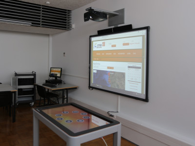 009A2022 - Construção e Utilização de Recursos Digitais em contexto de sala de aula - *Vídeo*